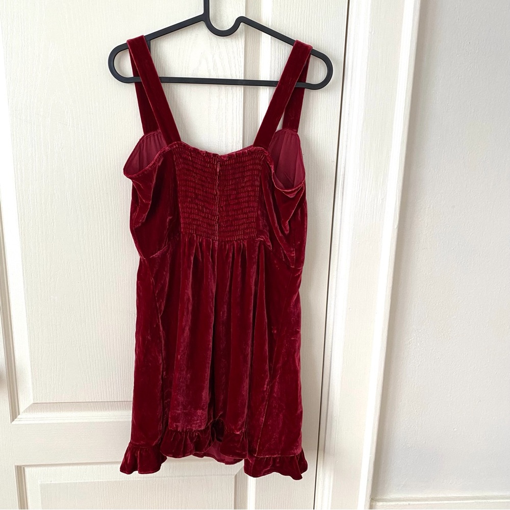$218 Reformation Red Velvet Ruffle Hem Smocked Back Sleeveless Mini Dress Sz 10 - Picture 7 of 12